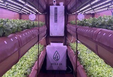 Abu Dhabi University opened its first AirFarm on campus