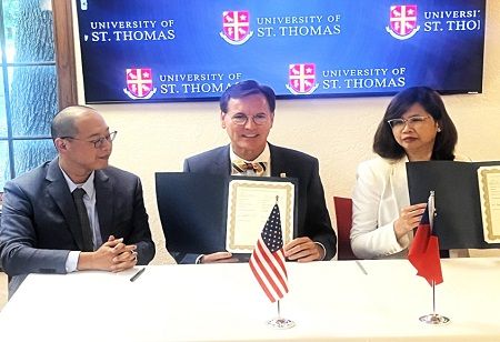 UST's Taiwan and East Asia Program Celebrates Community Support and New Grants