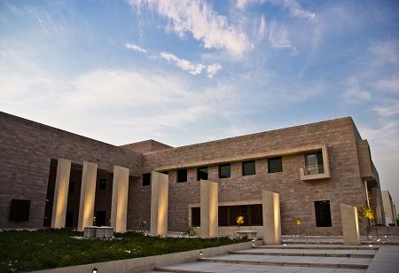 Carnegie Mellon Qatar Integrates AI Across Campus Activities