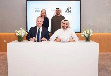 Aldar and Les Roches Collaborate to Curate World-Class Customer Experience Courses