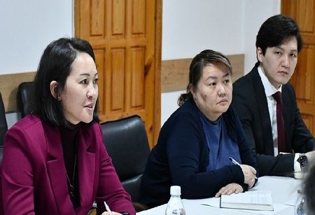 Education Ministry Talks Internship Training for Kyrgyzstan in Japan