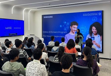 Samsung Expands Galaxy AI Pioneers Program Across UAE Schools